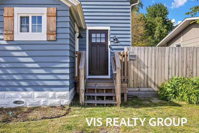 1152 W Laketon Avenue, Muskegon, MI 49441