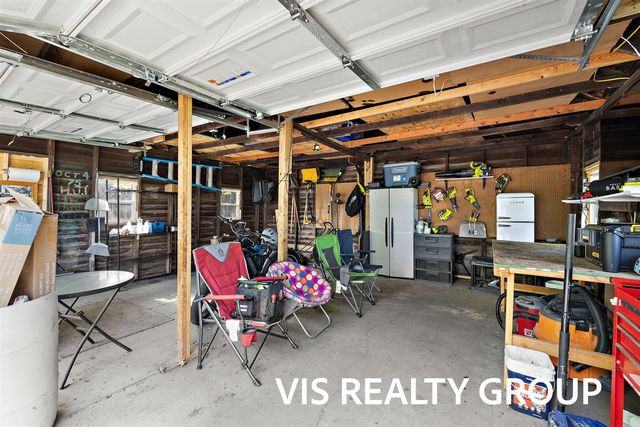 1152 W Laketon Avenue, Muskegon, MI 49441
