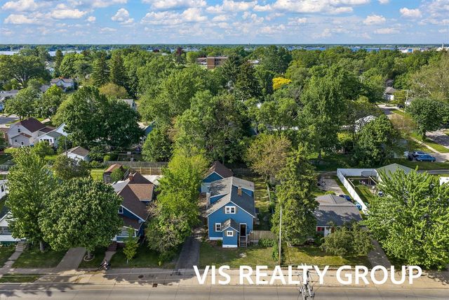 1152 W Laketon Avenue, Muskegon, MI 49441