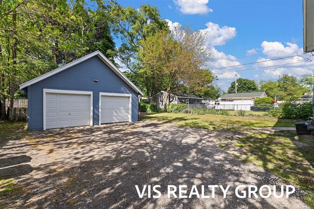 1152 W Laketon Avenue, Muskegon, MI 49441