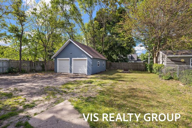 1152 W Laketon Avenue, Muskegon, MI 49441