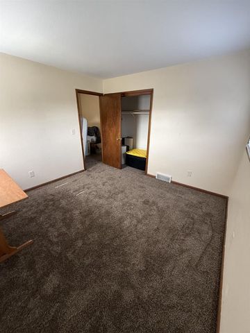 201-203 N Marion Avenue, Janesville, WI 53548