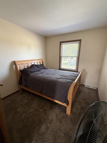 201-203 N Marion Avenue, Janesville, WI 53548