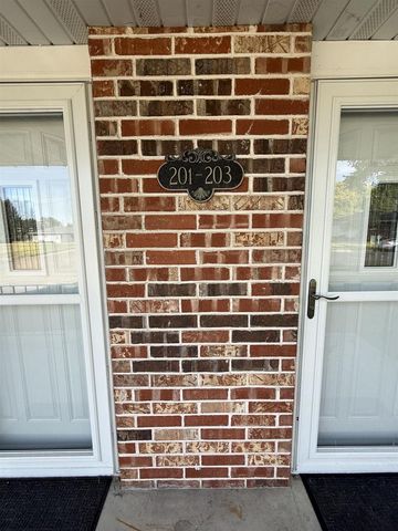 201-203 N Marion Avenue, Janesville, WI 53548