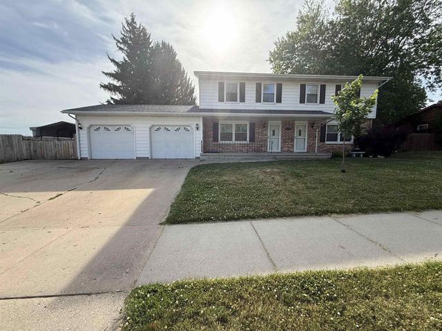 201-203 N Marion Avenue, Janesville, WI 53548