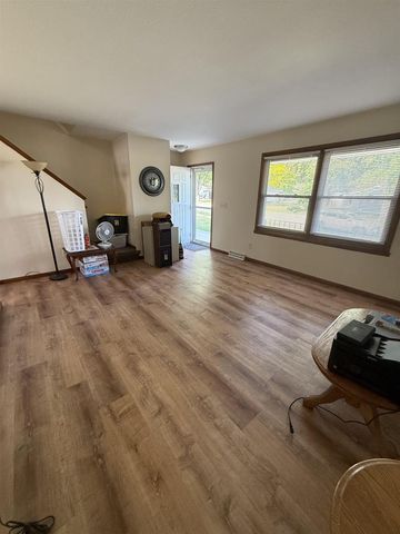 201-203 N Marion Avenue, Janesville, WI 53548