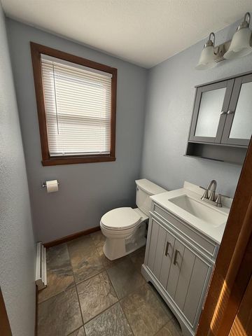 201-203 N Marion Avenue, Janesville, WI 53548