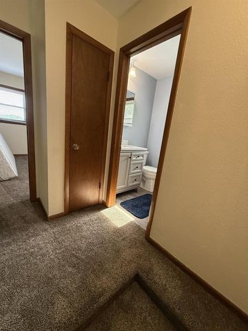 201-203 N Marion Avenue, Janesville, WI 53548