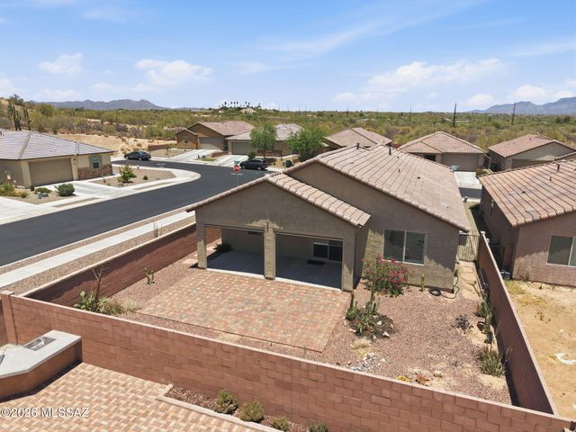 2231 W Desert Topaz Way, Tucson, AZ 85742