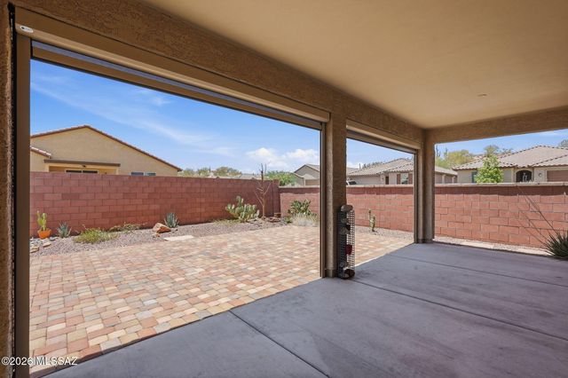 2231 W Desert Topaz Way, Tucson, AZ 85742