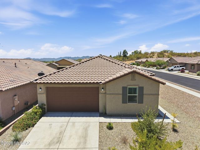 2231 W Desert Topaz Way, Tucson, AZ 85742