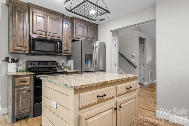 124 Maplewood Court, Hudson, NC 28638