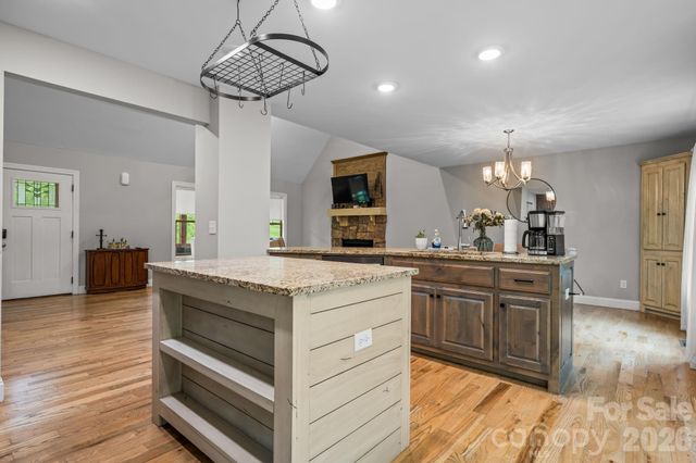 124 Maplewood Court, Hudson, NC 28638