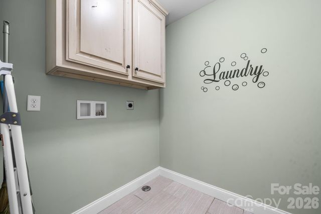 124 Maplewood Court, Hudson, NC 28638