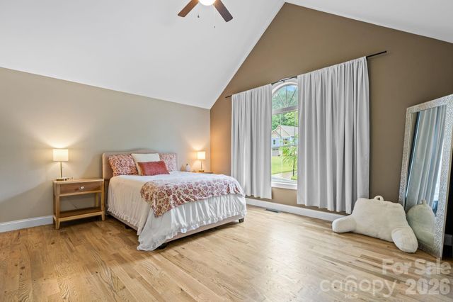 124 Maplewood Court, Hudson, NC 28638