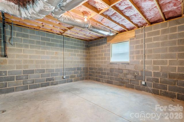 124 Maplewood Court, Hudson, NC 28638