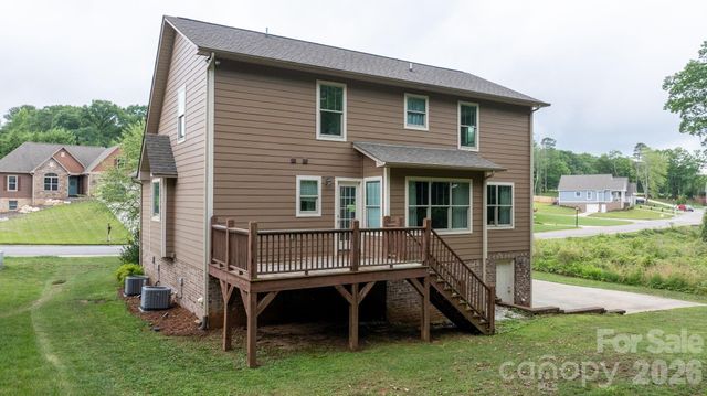 124 Maplewood Court, Hudson, NC 28638
