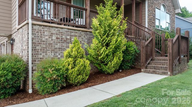 124 Maplewood Court, Hudson, NC 28638