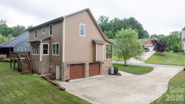 124 Maplewood Court, Hudson, NC 28638