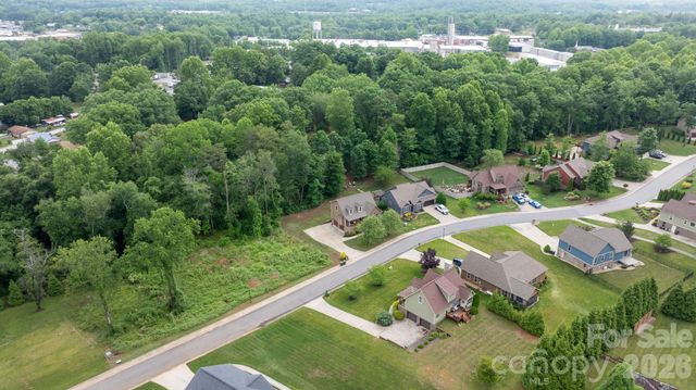 124 Maplewood Court, Hudson, NC 28638