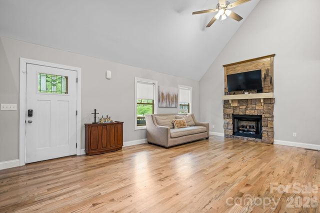 124 Maplewood Court, Hudson, NC 28638