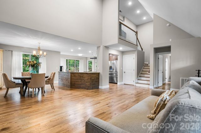 124 Maplewood Court, Hudson, NC 28638