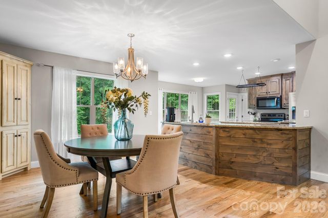 124 Maplewood Court, Hudson, NC 28638