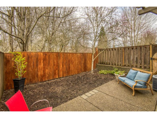 16133 Nw HILDAGO Ln, Portland, OR 97229