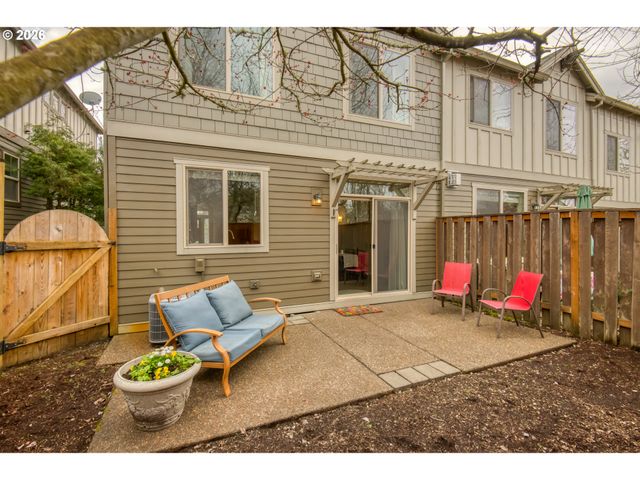 16133 Nw HILDAGO Ln, Portland, OR 97229