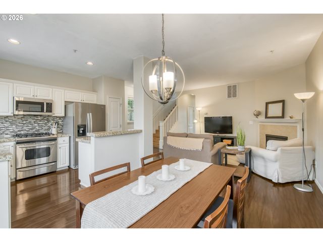 16133 Nw HILDAGO Ln, Portland, OR 97229