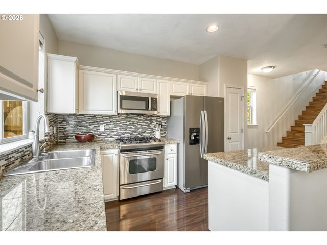 16133 Nw HILDAGO Ln, Portland, OR 97229