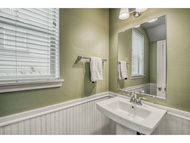 16133 Nw HILDAGO Ln, Portland, OR 97229