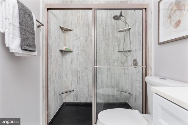 2792 BRIER POND CIR, Woodbridge, VA 22191