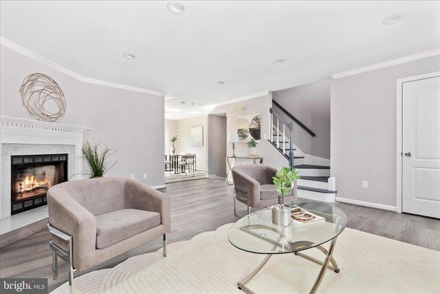 2792 BRIER POND CIR, Woodbridge, VA 22191