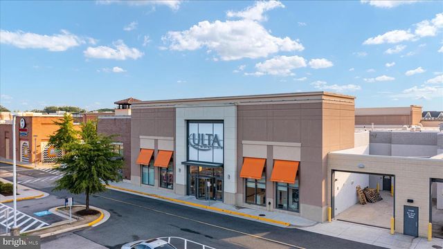 2792 BRIER POND CIR, Woodbridge, VA 22191