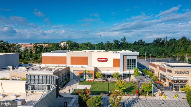 2792 BRIER POND CIR, Woodbridge, VA 22191