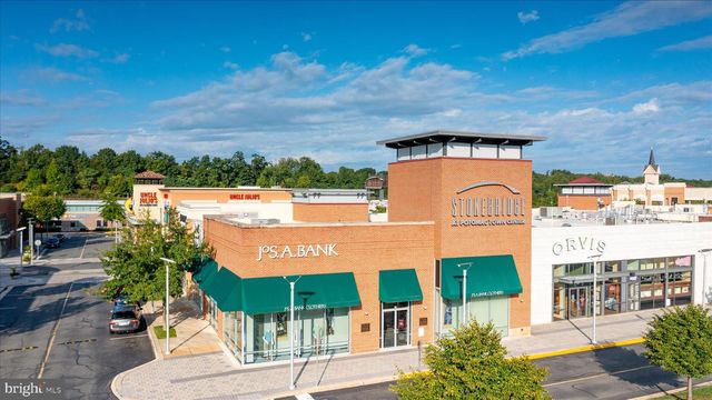 2792 BRIER POND CIR, Woodbridge, VA 22191