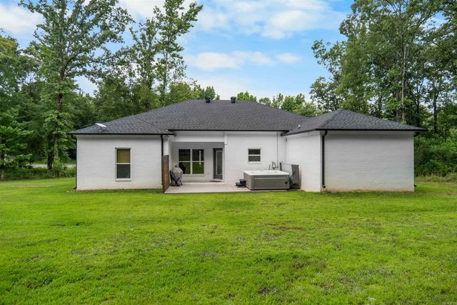 169 Pickles Gap Rd, Conway, AR 72032