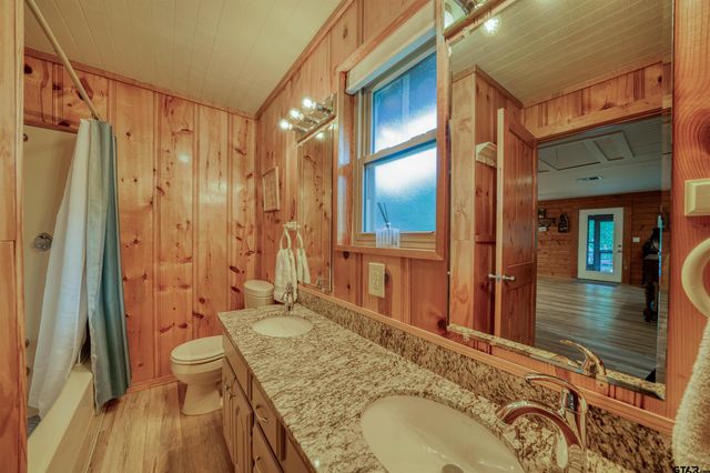 16 County Road 2131, Pittsburg, TX 75686