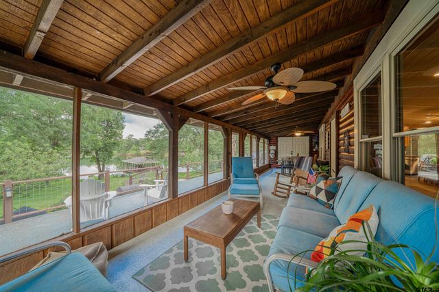 16 County Road 2131, Pittsburg, TX 75686
