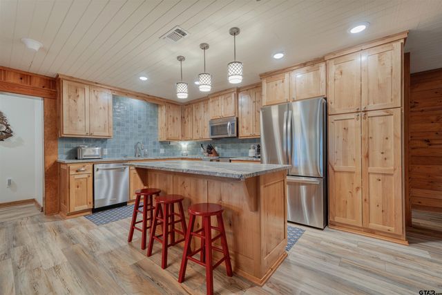 16 County Road 2131, Pittsburg, TX 75686