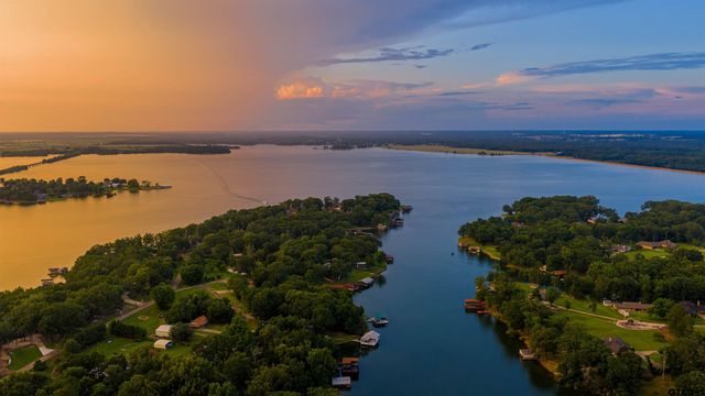 16 County Road 2131, Pittsburg, TX 75686