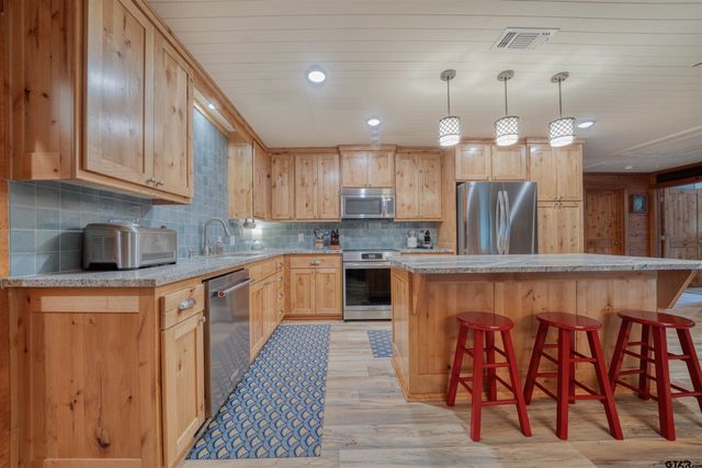 16 County Road 2131, Pittsburg, TX 75686