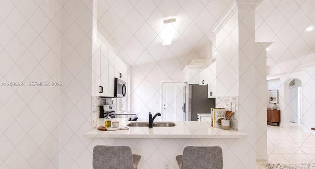 9437 SW 183rd Ter, Palmetto Bay, FL 33157