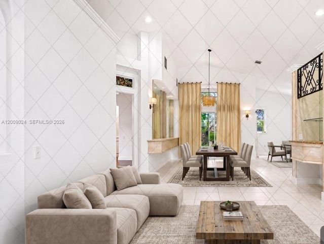 9437 SW 183rd Ter, Palmetto Bay, FL 33157