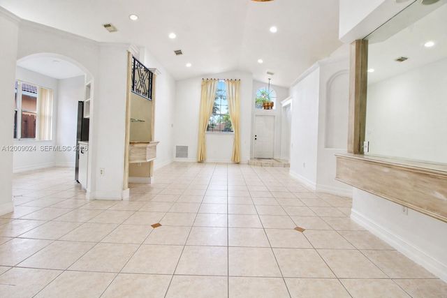 9437 SW 183rd Ter, Palmetto Bay, FL 33157