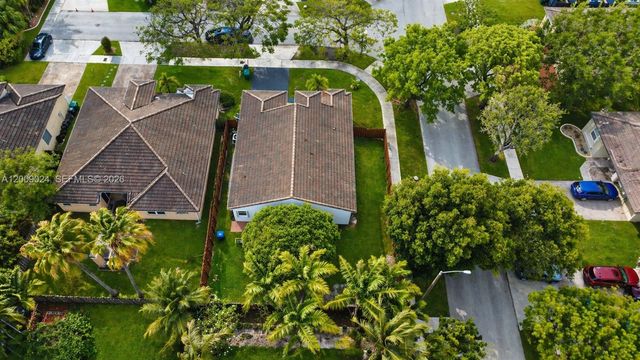 9437 SW 183rd Ter, Palmetto Bay, FL 33157