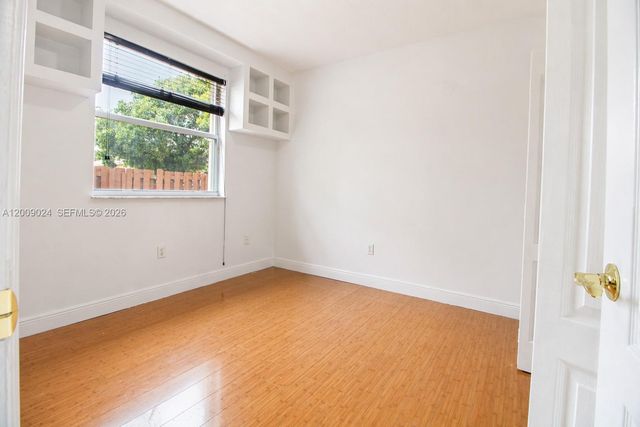 9437 SW 183rd Ter, Palmetto Bay, FL 33157