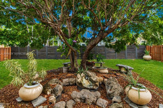 9437 SW 183rd Ter, Palmetto Bay, FL 33157