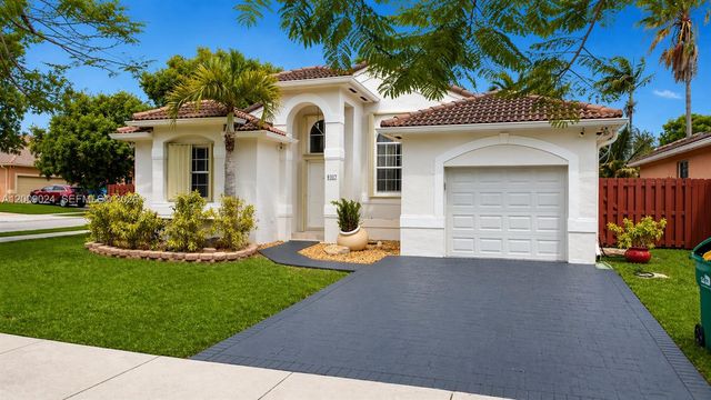 9437 SW 183rd Ter, Palmetto Bay, FL 33157